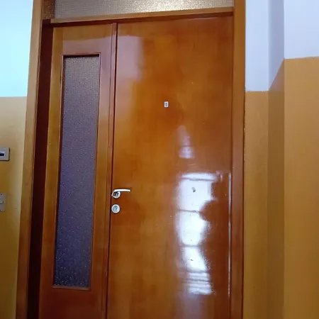 Estera مالتشيزينيه