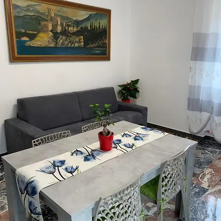 Estera Apartment *